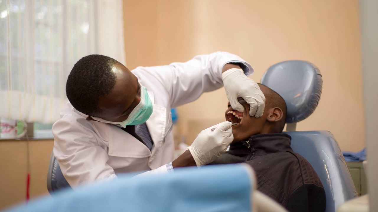 child dental checkup