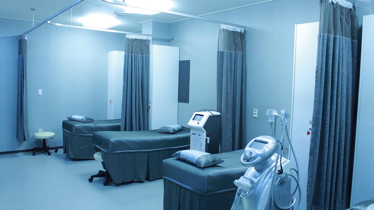 hospital isolation ward protective equipment