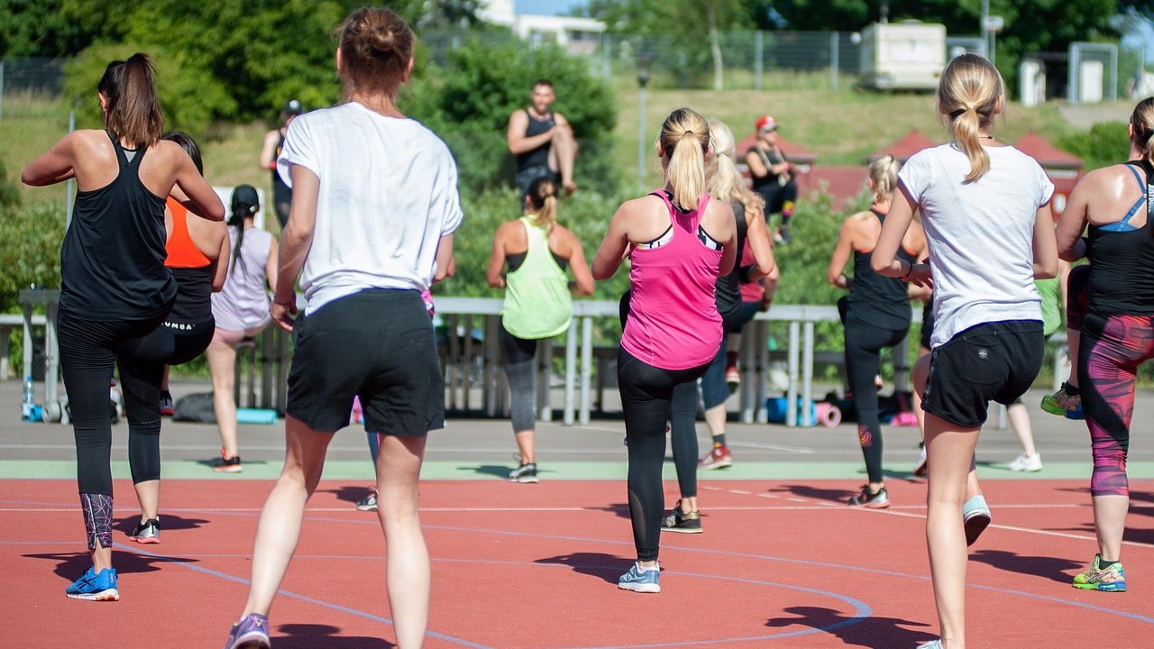 supervised group exercise class gym
